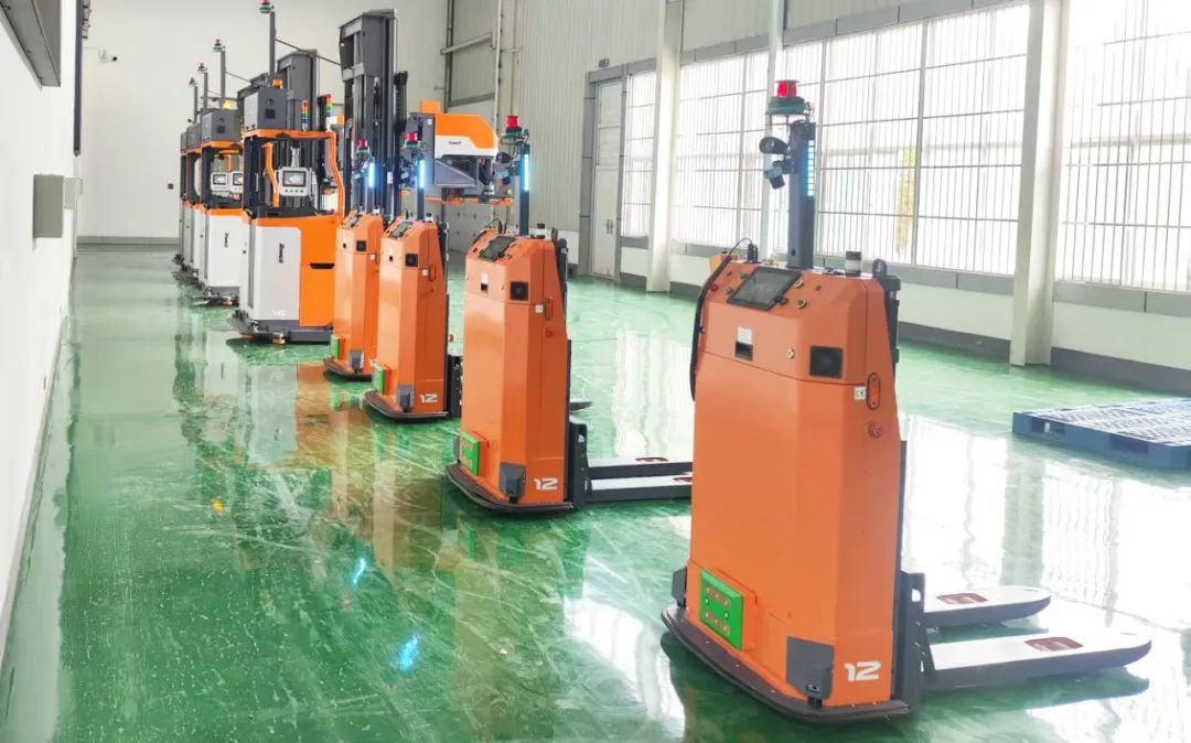 VNA forklift
